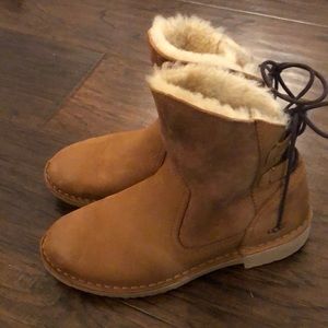 Women’s Uggs Ankle Bootie